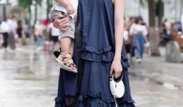 街拍网红吃瓜图片高清,瓜果飘香，美食诱惑尽收眼底