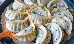 娱乐吃瓜君吃一只煎饺,娱乐吃瓜君的煎饺美食之旅